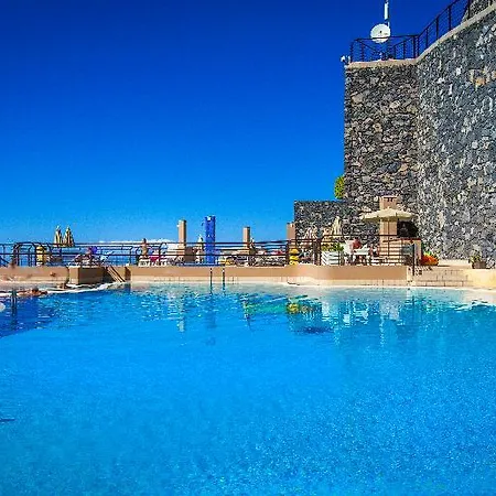 Kn Panoramica 3* アデヘ