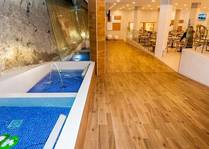 Kn Panoramica 3* 아데제