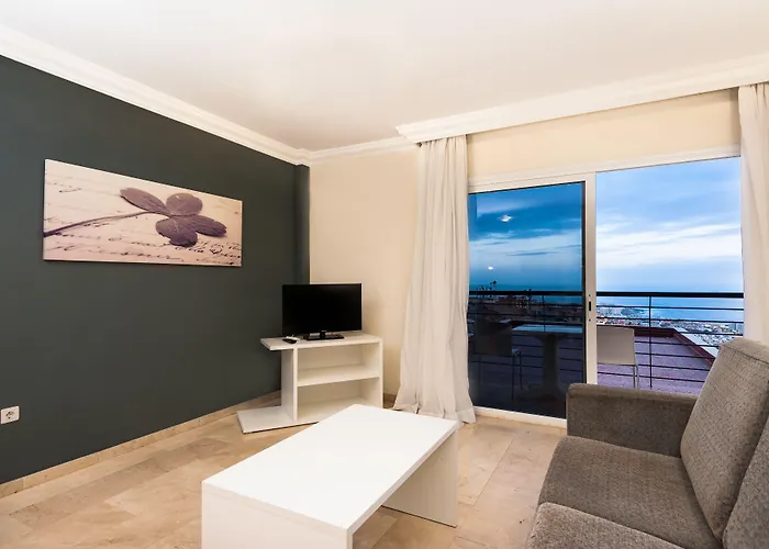 Aparthotel Kn Panoramica Costa Adeje (Tenerife)