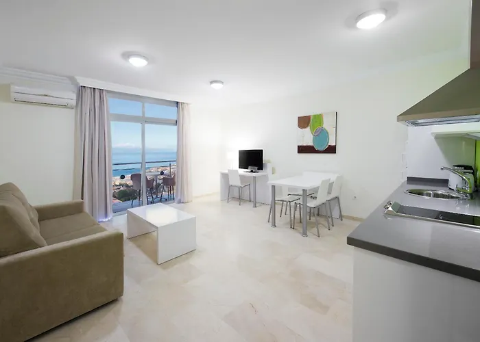 Apartmanhotel Kn Panorámica 3*